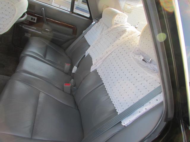 センチュリー Eタイプ ワンオーナー 本革シート エアサス 後席リアリフレッシングシート 全席パワーシート 全席シートヒーター CDステレオ ノーマル車(31枚目)