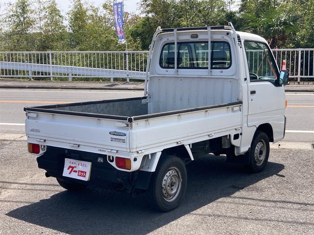 サンバートラック スペシャル　５速マニュアル　４ＷＤ　ＡＭＦＭラジオ　三方開　積載量３５０ｋｇ（14枚目）