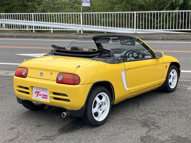 ビート ベースグレード　５速マニュアル　幌マニュアル式ソフトトップ　ミッドシップエンジン　３気筒１２バルブエンジン　エアコン　パワーウインドウ　ＭＯＭＯステアリング　フロント社外１３インチアルミ　リア社外１４インチアルミ（37枚目）