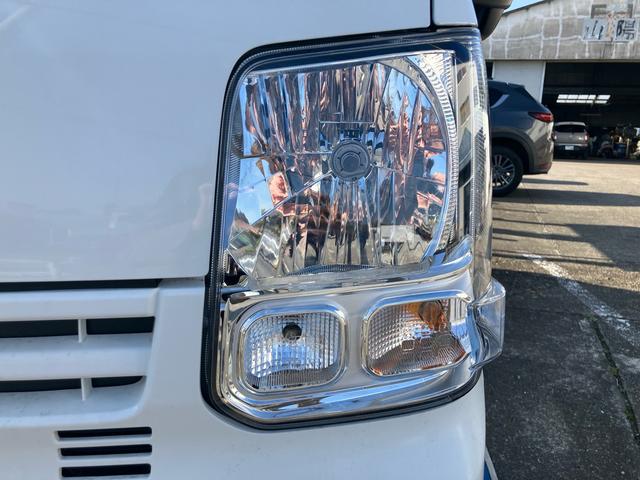 NV100クリッパーバン DX クリアランスソナー レーンアシスト パークアシスト アイドリングストップ インテリジェントエマージェンシーブレーキ エアバック エアコン 積載量350kg(5枚目)