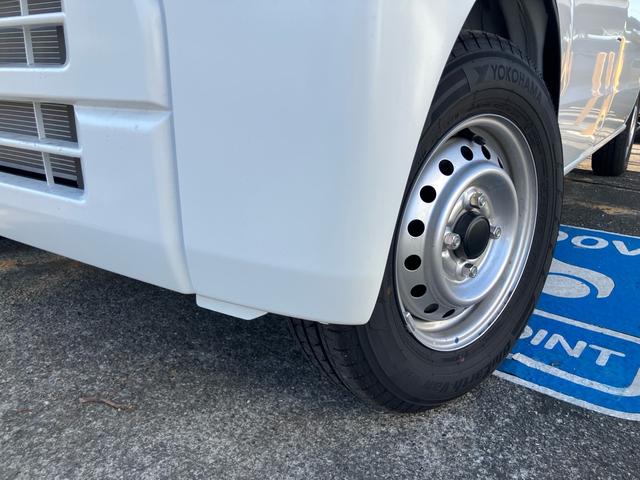 NV100クリッパーバン DX クリアランスソナー レーンアシスト パークアシスト アイドリングストップ インテリジェントエマージェンシーブレーキ エアバック エアコン 積載量350kg(8枚目)