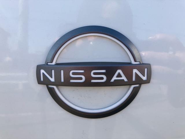 NV100クリッパーバン DX クリアランスソナー レーンアシスト パークアシスト アイドリングストップ インテリジェントエマージェンシーブレーキ エアバック エアコン 積載量350kg(9枚目)