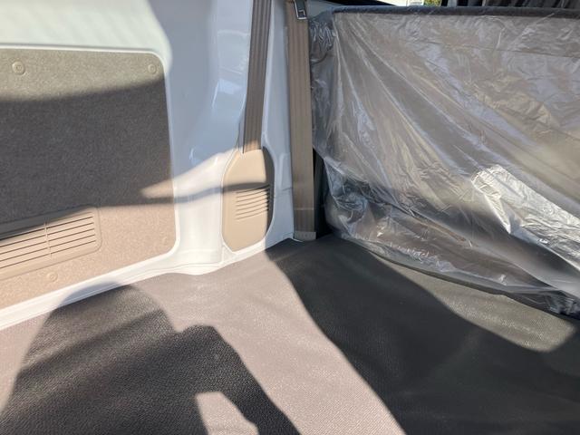 NV100クリッパーバン DX クリアランスソナー レーンアシスト パークアシスト アイドリングストップ インテリジェントエマージェンシーブレーキ エアバック エアコン 積載量350kg(30枚目)