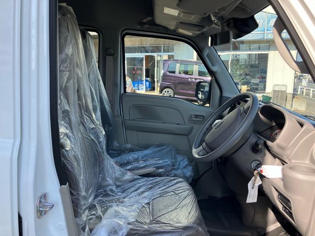 NV100クリッパーバン DX クリアランスソナー レーンアシスト パークアシスト アイドリングストップ インテリジェントエマージェンシーブレーキ エアバック エアコン 積載量350kg(32枚目)