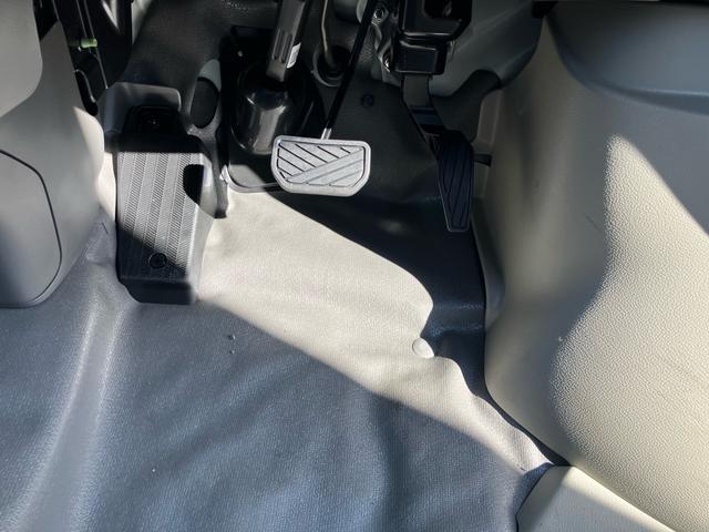 NV100クリッパーバン DX クリアランスソナー レーンアシスト パークアシスト アイドリングストップ インテリジェントエマージェンシーブレーキ エアバック エアコン 積載量350kg(39枚目)