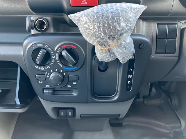 NV100クリッパーバン DX クリアランスソナー レーンアシスト パークアシスト アイドリングストップ インテリジェントエマージェンシーブレーキ エアバック エアコン 積載量350kg(52枚目)