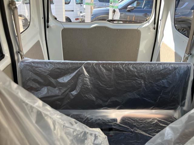 NV100クリッパーバン DX クリアランスソナー レーンアシスト パークアシスト アイドリングストップ インテリジェントエマージェンシーブレーキ エアバック エアコン 積載量350kg(58枚目)