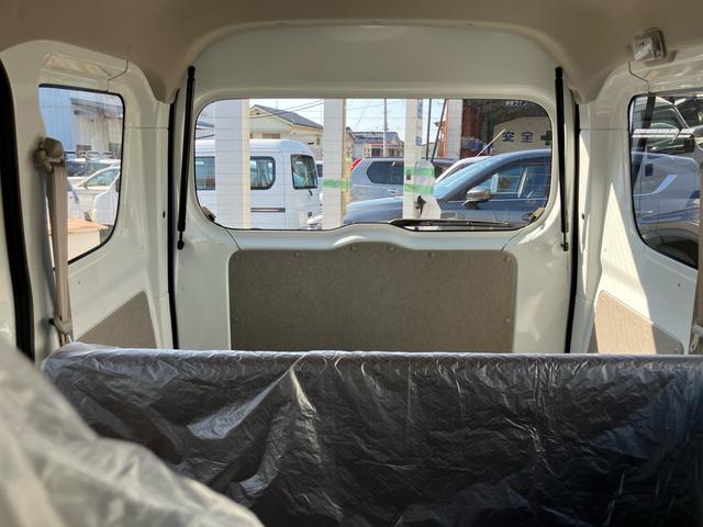 NV100クリッパーバン DX クリアランスソナー レーンアシスト パークアシスト アイドリングストップ インテリジェントエマージェンシーブレーキ エアバック エアコン 積載量350kg(59枚目)