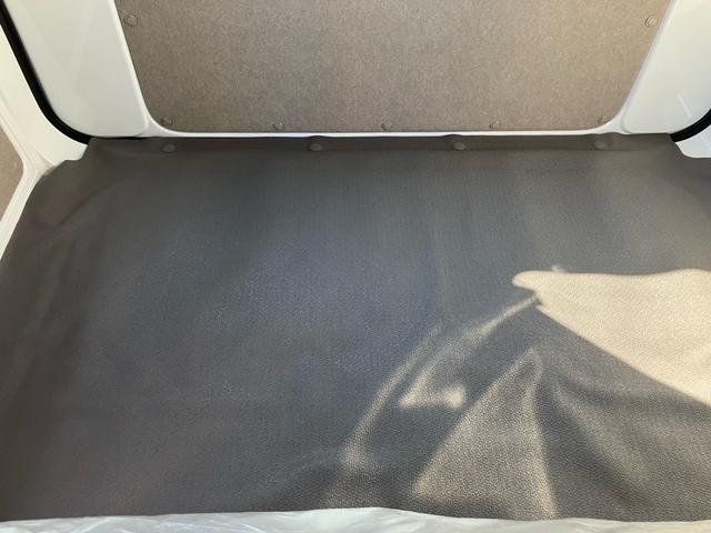 NV100クリッパーバン DX クリアランスソナー レーンアシスト パークアシスト アイドリングストップ インテリジェントエマージェンシーブレーキ エアバック エアコン 積載量350kg(65枚目)