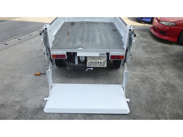 キャリイトラック 垂直式ゲートリフター 3方開 4WD ガレージ保管禁煙(12枚目)