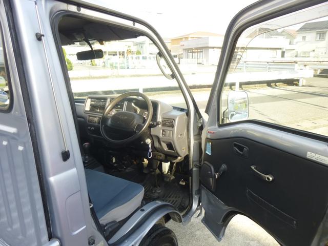 サンバートラック ＴＣ－ＳＣ　三方開　４ＷＤ　ガレージ保管禁煙車（11枚目）
