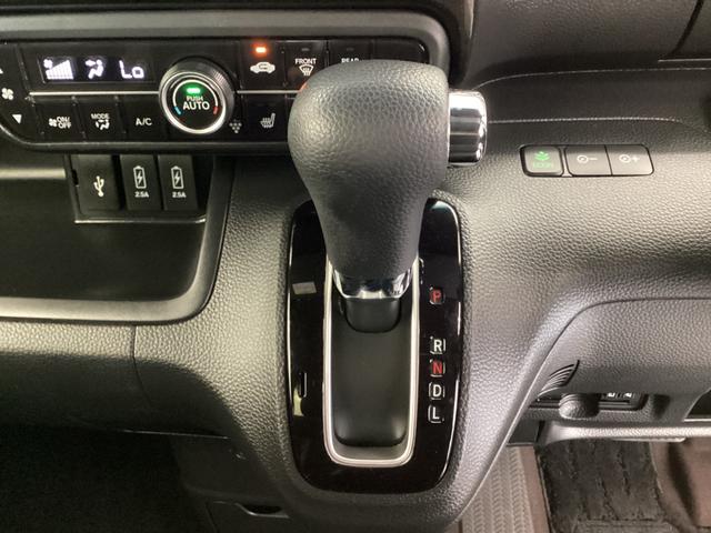 N-BOXカスタム G・Lホンダセンシング 地デジTV 助手席エアバッグ キーレス シートH アイドリングST スマ-トキ- リアカメラ ナビTV ETC 前車追従機能 サイドエアバッグ LEDヘッドライト USB(18枚目)