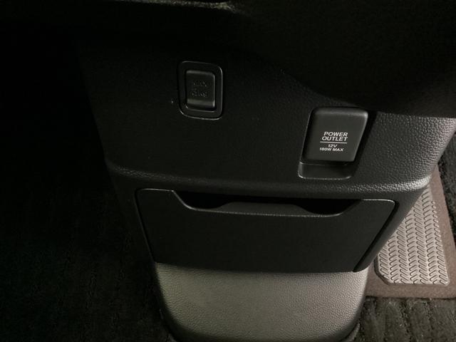 N-BOXカスタム G・Lホンダセンシング 地デジTV 助手席エアバッグ キーレス シートH アイドリングST スマ-トキ- リアカメラ ナビTV ETC 前車追従機能 サイドエアバッグ LEDヘッドライト USB(23枚目)