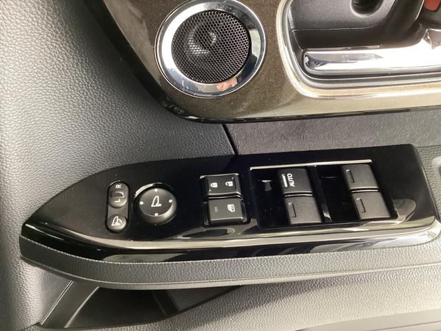 N-BOXカスタム G・Lホンダセンシング 地デジTV 助手席エアバッグ キーレス シートH アイドリングST スマ-トキ- リアカメラ ナビTV ETC 前車追従機能 サイドエアバッグ LEDヘッドライト USB(24枚目)