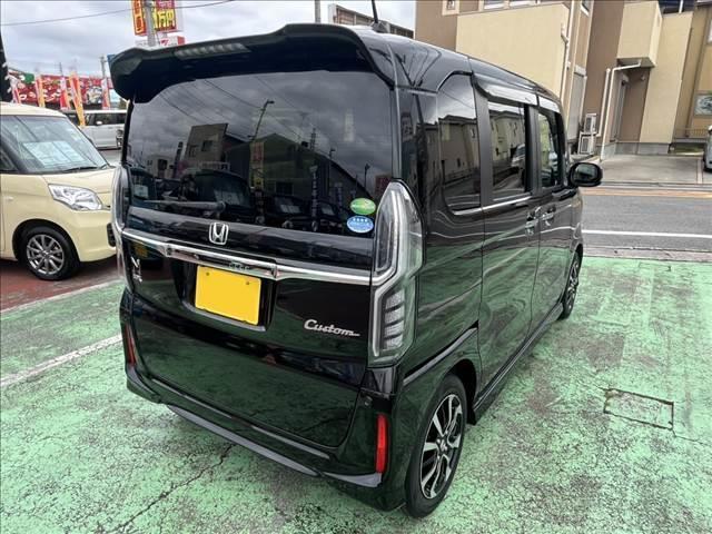 Ｎ－ＢＯＸカスタム Ｇ・Ｌホンダセンシング　Ｂｌｕｅｔｏｏｔｈ音楽　地デジＴＶ　サイドカメラ　オートＬＥＤ　助手席エアバッグ　フルフラット　車線逸脱警報装置　キーレス　アイドリングＳＴ　セキュリティーアラーム　スマ－トキ－　リアカメラ　ナビＴＶ（6枚目）