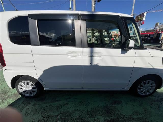 N-BOX G・L Honda SENSING レーダブレーキ Aストップ 車線維持支援システム SDナビゲーション ATハイビーム Bluetooth ESC キーフリーシステム LEDライト オートライト フルセグ対応 バックM 1オーナー(5枚目)