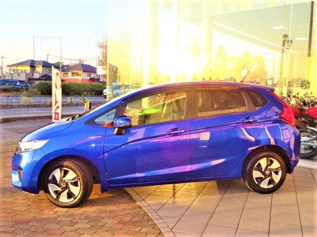 Lパッケージ 1オーナー買取車 SDナビ ハーフレザー(3枚目)