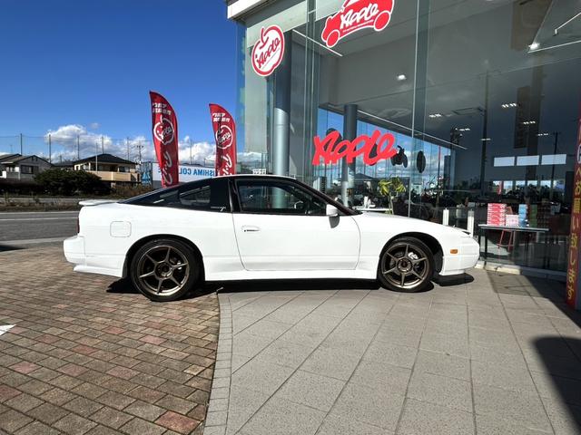 １８０ＳＸ タイプＸ　Ｐ１レーシング１７インチＡＷ　純正ＯＰサイドステップ　リアアンダー（19枚目）