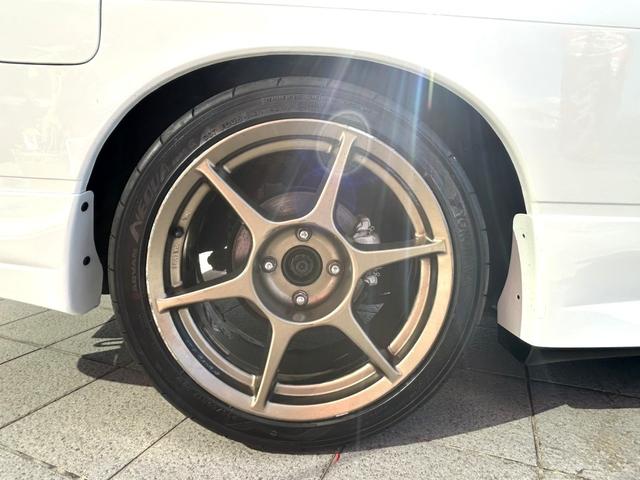 １８０ＳＸ タイプＸ　Ｐ１レーシング１７インチＡＷ　純正ＯＰサイドステップ　リアアンダー（28枚目）