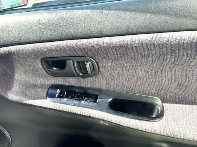 １８０ＳＸ タイプＸ　Ｐ１レーシング１７インチＡＷ　純正ＯＰサイドステップ　リアアンダー（33枚目）