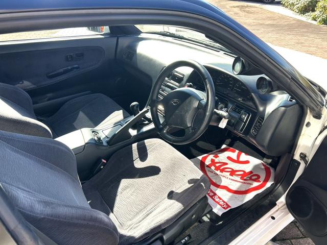 １８０ＳＸ タイプＸ　Ｐ１レーシング１７インチＡＷ　純正ＯＰサイドステップ　リアアンダー（34枚目）