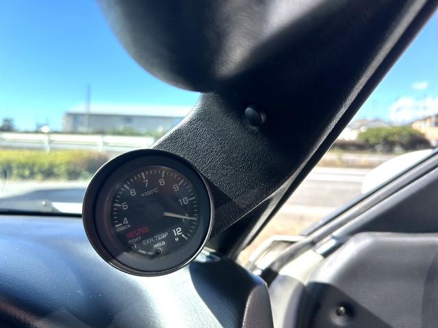 １８０ＳＸ タイプＸ　Ｐ１レーシング１７インチＡＷ　純正ＯＰサイドステップ　リアアンダー（38枚目）