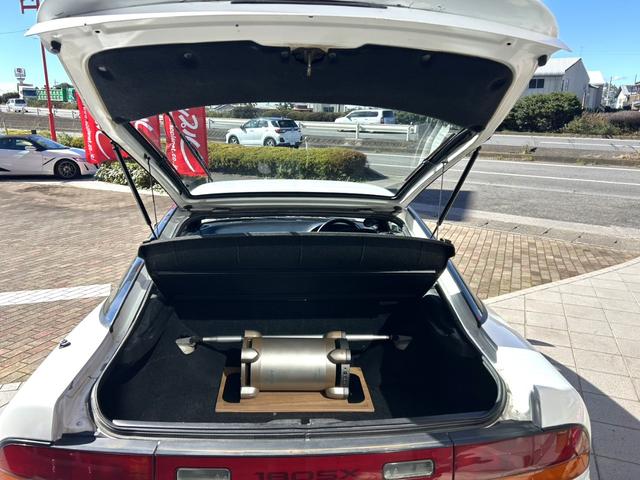 １８０ＳＸ タイプＸ　Ｐ１レーシング１７インチＡＷ　純正ＯＰサイドステップ　リアアンダー（46枚目）