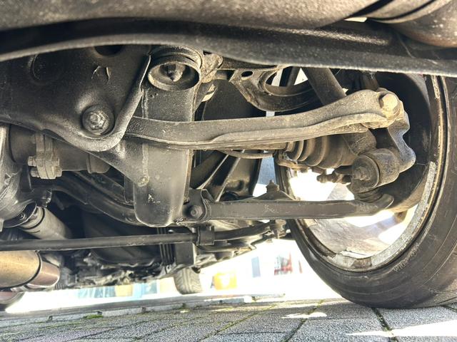 １８０ＳＸ タイプＸ　Ｐ１レーシング１７インチＡＷ　純正ＯＰサイドステップ　リアアンダー（65枚目）