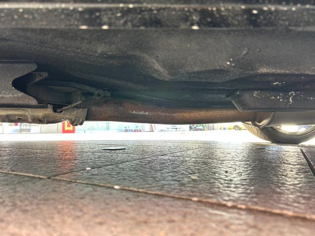 １８０ＳＸ タイプＸ　Ｐ１レーシング１７インチＡＷ　純正ＯＰサイドステップ　リアアンダー（68枚目）