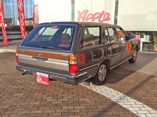 セドリックワゴン GL ユーザー買取車 フルノーマル 純正5速MT ワゴン専用特別塗装色1J7 栃木54 取説・保証書・整備記録簿・スペアキー有(16枚目)