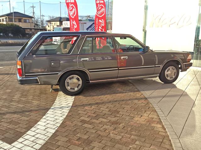 セドリックワゴン GL ユーザー買取車 フルノーマル 純正5速MT ワゴン専用特別塗装色1J7 栃木54 取説・保証書・整備記録簿・スペアキー有(19枚目)