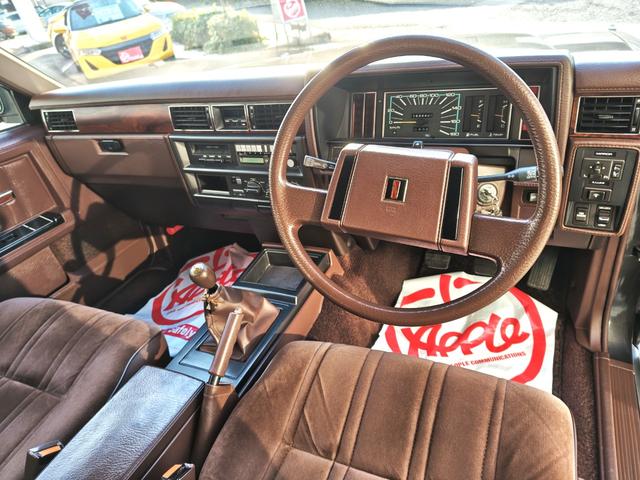 セドリックワゴン GL ユーザー買取車 フルノーマル 純正5速MT ワゴン専用特別塗装色1J7 栃木54 取説・保証書・整備記録簿・スペアキー有(28枚目)