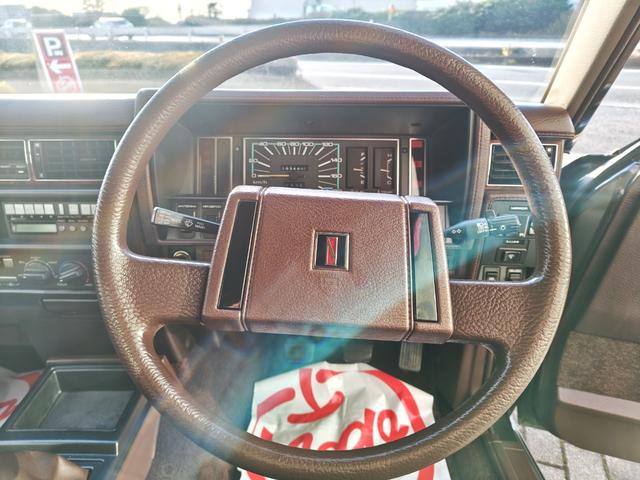 セドリックワゴン GL ユーザー買取車 フルノーマル 純正5速MT ワゴン専用特別塗装色1J7 栃木54 取説・保証書・整備記録簿・スペアキー有(29枚目)