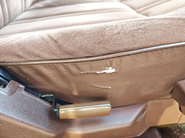 セドリックワゴン GL ユーザー買取車 フルノーマル 純正5速MT ワゴン専用特別塗装色1J7 栃木54 取説・保証書・整備記録簿・スペアキー有(32枚目)