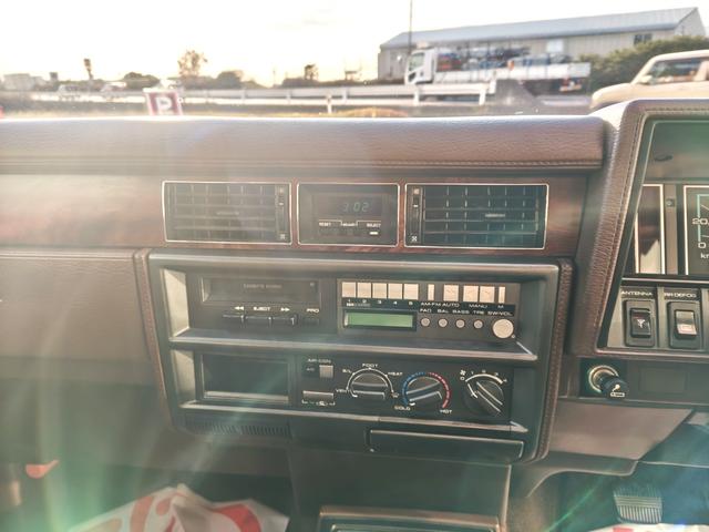 セドリックワゴン GL ユーザー買取車 フルノーマル 純正5速MT ワゴン専用特別塗装色1J7 栃木54 取説・保証書・整備記録簿・スペアキー有(35枚目)