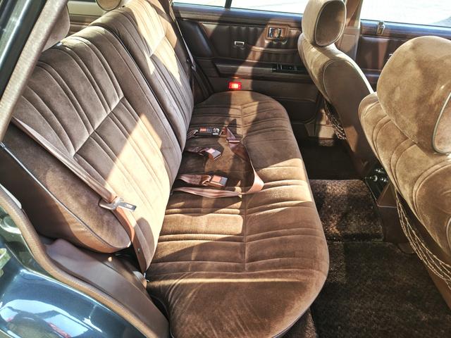 セドリックワゴン GL ユーザー買取車 フルノーマル 純正5速MT ワゴン専用特別塗装色1J7 栃木54 取説・保証書・整備記録簿・スペアキー有(42枚目)