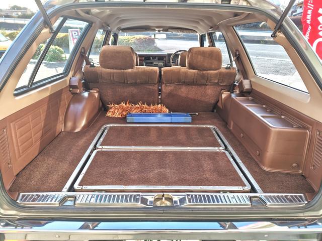 セドリックワゴン GL ユーザー買取車 フルノーマル 純正5速MT ワゴン専用特別塗装色1J7 栃木54 取説・保証書・整備記録簿・スペアキー有(47枚目)