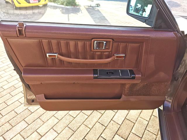 セドリックワゴン GL ユーザー買取車 フルノーマル 純正5速MT ワゴン専用特別塗装色1J7 栃木54 取説・保証書・整備記録簿・スペアキー有(52枚目)