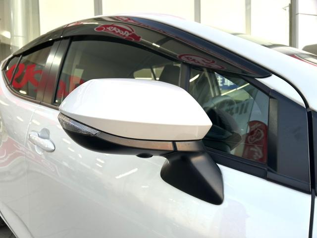 アクア Z 10.5インチT-コネクトナビ 合成皮革+コンフォートパッケージ 運転席6WAYパワーシート 前席シートヒーター ステアリングヒーター ETC2.0 パノラミックビューモニター 自動防眩インナーミラー(12枚目)