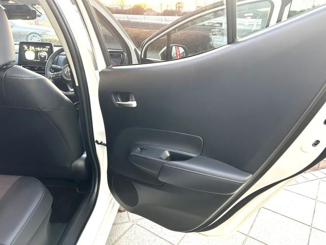 アクア Z 10.5インチT-コネクトナビ 合成皮革+コンフォートパッケージ 運転席6WAYパワーシート 前席シートヒーター ステアリングヒーター ETC2.0 パノラミックビューモニター 自動防眩インナーミラー(40枚目)