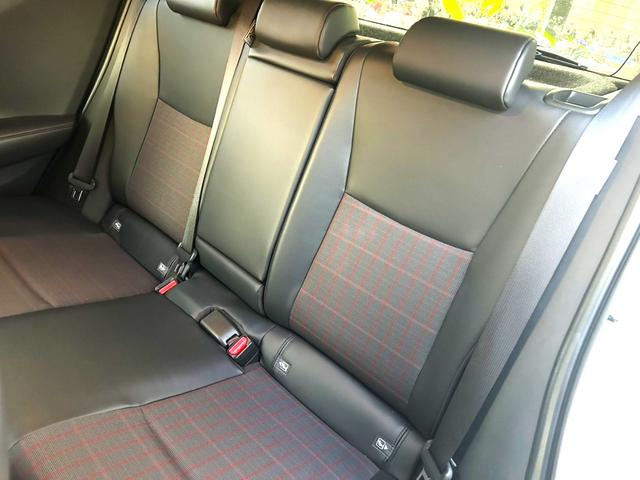 アクア Z 10.5インチT-コネクトナビ 合成皮革+コンフォートパッケージ 運転席6WAYパワーシート 前席シートヒーター ステアリングヒーター ETC2.0 パノラミックビューモニター 自動防眩インナーミラー(47枚目)