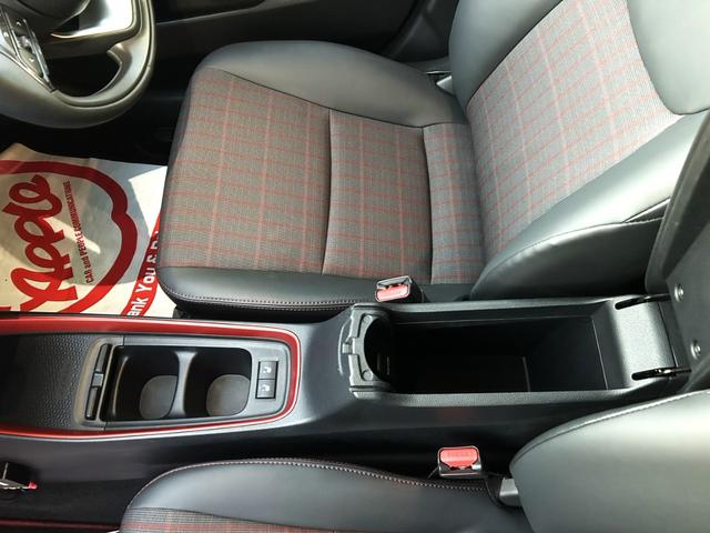 アクア Z 10.5インチT-コネクトナビ 合成皮革+コンフォートパッケージ 運転席6WAYパワーシート 前席シートヒーター ステアリングヒーター ETC2.0 パノラミックビューモニター 自動防眩インナーミラー(55枚目)