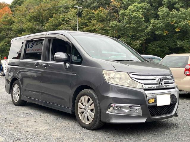 ステップワゴンスパーダ Z ETC TV 両側電動スライドドア HID スマートキー 電動格納ミラー 3列シート CVT アルミホイール CD DVD再生 Bluetooth 盗難防止システム 衝突安全ボディ ABS ESC(13枚目)