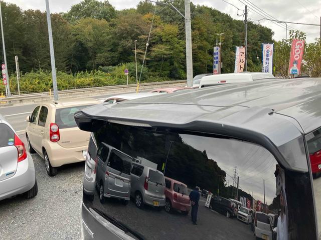 ステップワゴンスパーダ Z ETC TV 両側電動スライドドア HID スマートキー 電動格納ミラー 3列シート CVT アルミホイール CD DVD再生 Bluetooth 盗難防止システム 衝突安全ボディ ABS ESC(18枚目)