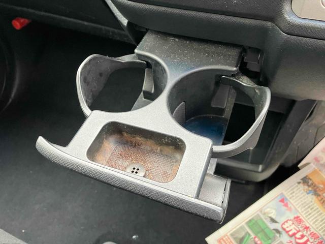 ステップワゴンスパーダ Z ETC TV 両側電動スライドドア HID スマートキー 電動格納ミラー 3列シート CVT アルミホイール CD DVD再生 Bluetooth 盗難防止システム 衝突安全ボディ ABS ESC(30枚目)