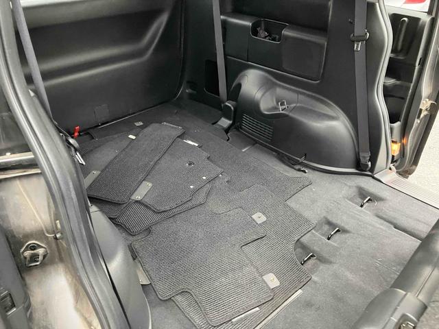 ステップワゴンスパーダ Z ETC TV 両側電動スライドドア HID スマートキー 電動格納ミラー 3列シート CVT アルミホイール CD DVD再生 Bluetooth 盗難防止システム 衝突安全ボディ ABS ESC(32枚目)