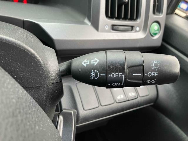 ステップワゴンスパーダ Z ETC TV 両側電動スライドドア HID スマートキー 電動格納ミラー 3列シート CVT アルミホイール CD DVD再生 Bluetooth 盗難防止システム 衝突安全ボディ ABS ESC(35枚目)