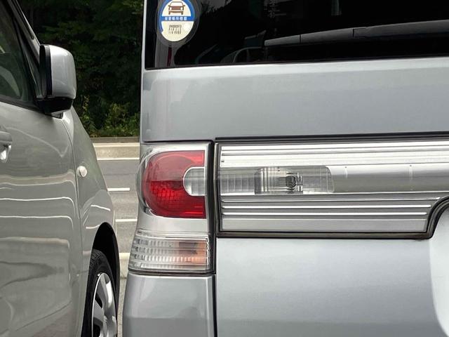 タント カスタムXリミテッド 電動スライドドア ナビ HID スマートキー 電動格納ミラー シートヒーター ベンチシート CVT 盗難防止システム ABS アルミホイール 衝突安全ボディ エアコン パワーステアリング(17枚目)