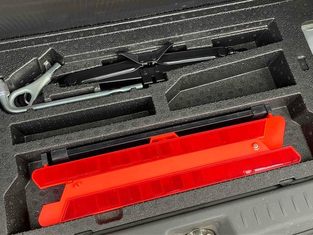 タント カスタムXリミテッド 電動スライドドア ナビ HID スマートキー 電動格納ミラー シートヒーター ベンチシート CVT 盗難防止システム ABS アルミホイール 衝突安全ボディ エアコン パワーステアリング(29枚目)