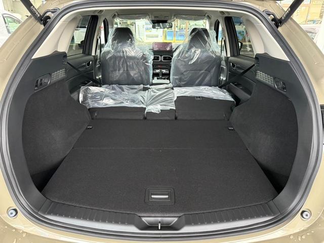 ＣＸ－５ 　登録済未使用車　１０．２５インチディスプレイ　ワイアレス充電　３６０°モニター　スマートブレーキサポート　パワーシート　シートヒーター　ステアリングヒーター　パワーバックドア　クルーズコントロール（15枚目）